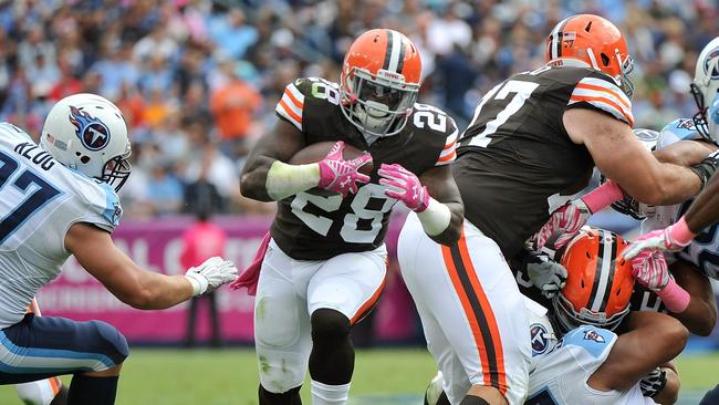 Terrance West #28 of the Cleveland Browns carries the ball.