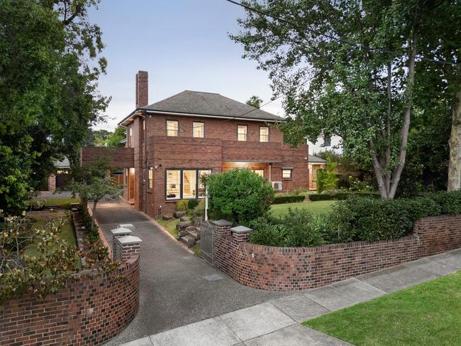 JC Competing Bids - 5 Tregarron Avenue, Kew.