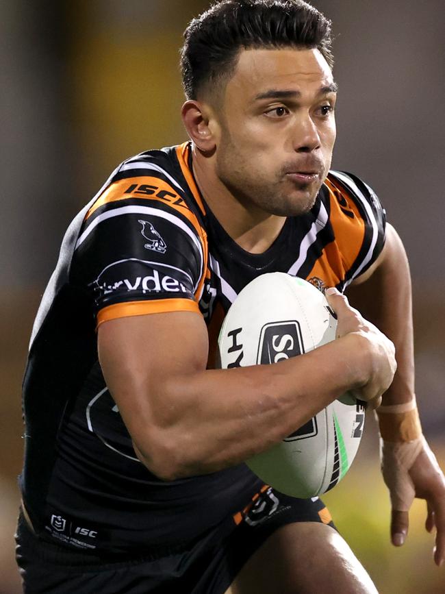 David Nofoaluma of the Tigers