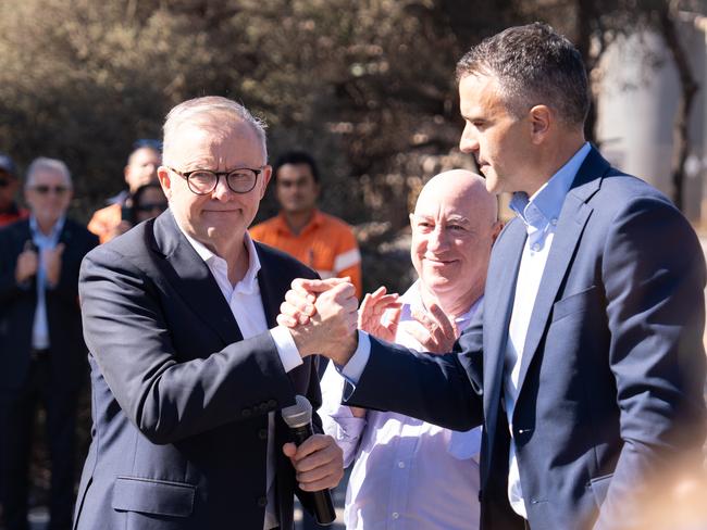 WHYALLA, AUSTRALIA - NewsWire Photos - 20 FEBRUARY, 2025: Australian Prime Minister Anthony Albanese and South Australian Premier Peter Malinauskas are pictured visiting with workers at Whyalla Steelworks in South Australia. Picture: NewsWire / Tim Joy