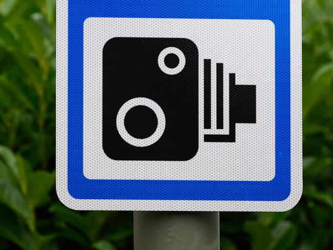 LONDON, ENGLAND - AUGUST 29: A sign reminding drivers of the LEZ and ULEZ boundaries is seen on August 29, 2023 in London, England. August 29 is the first day of the London-wide Ultra Low Emission Zone (ULEZ) expansion to all of Greater London, a policy designed to reduce air pollution by imposing charges on drivers of older, more polluting vehicles. The new rules have sparked political backlash in some parts of London and neighbouring counties. (Photo by Leon Neal/Getty Images)