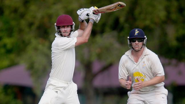 The style of Uni batsman Michael Philipson. Pic Jono Searle.