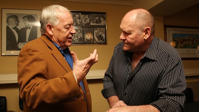 Ian Collins chats with former teammate Bill Bennett. Picture: George Salpigtidis