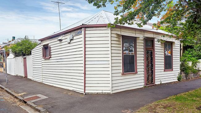 237 York St, South Melbourne, takes up every inch of its 140sq m block …