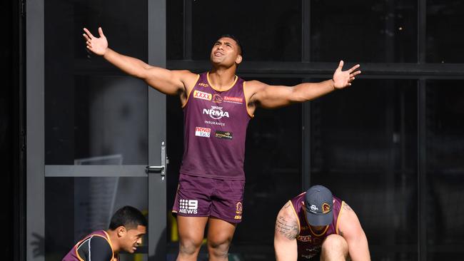 Tevita Pangai Junior (centre) is seen during Brisbane Broncos training at Clive Berghofer Field in Brisbane, Thursday, June 27, 2019. The Broncos are playing the Knights in their round 15 NRL clash in Newcastle on Saturday. (AAP Image/Darren England) NO ARCHIVING