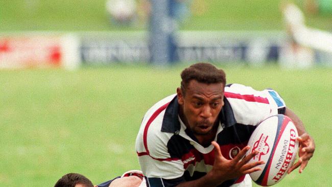 Barry Lea (ball). Queensland (Qld) v Hong Kong, Tens RU game. 15/02/97. Rugby Union A/CT 1997