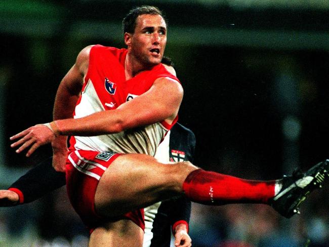 Eade’s tactics helped give space to Tony Lockett.