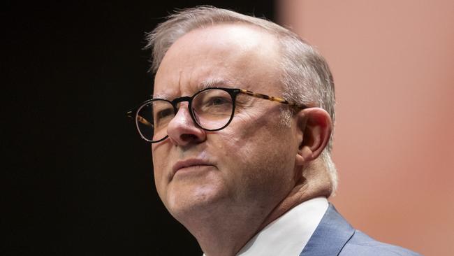 Anthony Albanese will hold a short, sharp referendum campaign of five to six weeks. Picture: NCA NewsWire / Martin Ollman