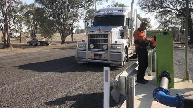 HELP ON THE WAY: Water carting trial begins trucking water from Connolly Dam in Warwick to Storm King Dam in Stanthorpe. Photo: Southern Downs Regional Council.