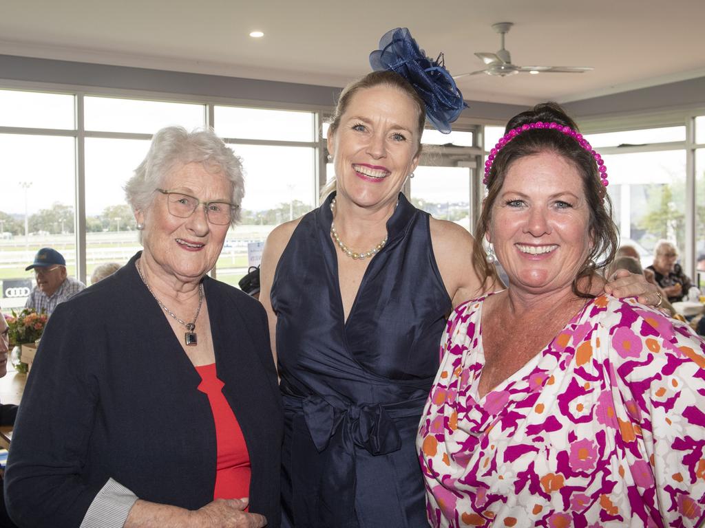 (from left) Sherry Walker, Sally Millard and Lucy Devenish. Melbourne Cup Day at the Toowoomba Turf Club. Tuesday, November 1, 2022. Picture: Nev Madsen.