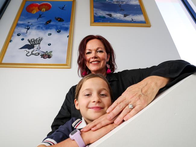 13/6/2024Marite Norris and her daughter daughter Violet Maslin with MariteÃs work in the background at their homePic Colin Murty