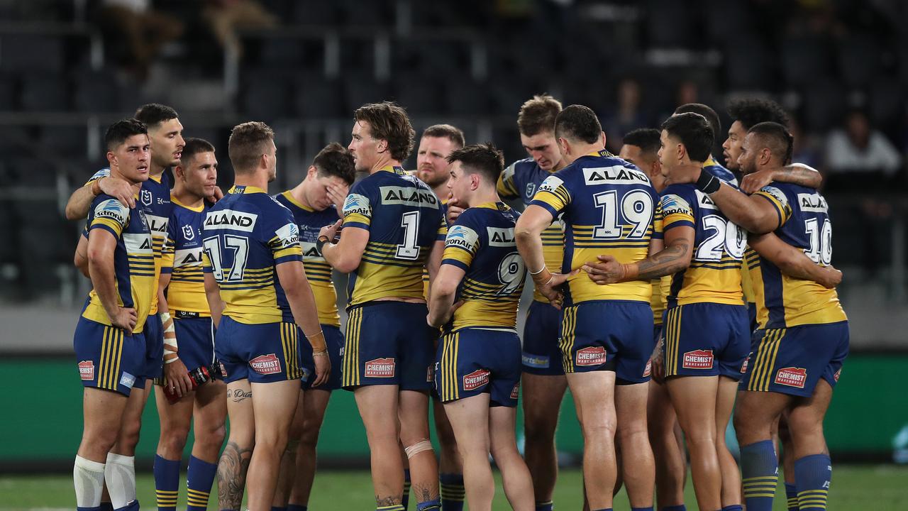 Eels players form a huddle after their loss in the NRL Semi Final between the Parramatta Eels and South Sydney Rabbitohs at Bankwest Stadium, Parramatta. Picture: Brett Costello