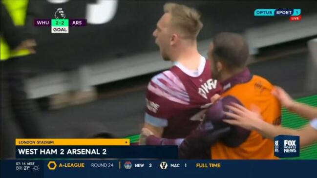 Arsenal blow 2-0 lead over West Ham