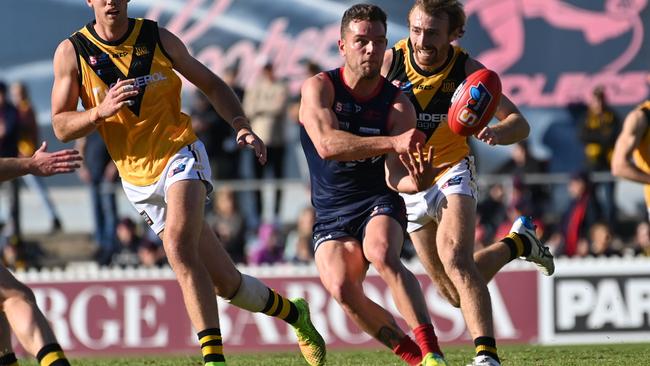 Norwood captain Matthew Nunn is poised to return from injury for Sunday’s qualifying final against the Eagles. Picture: Keryn Stevens.