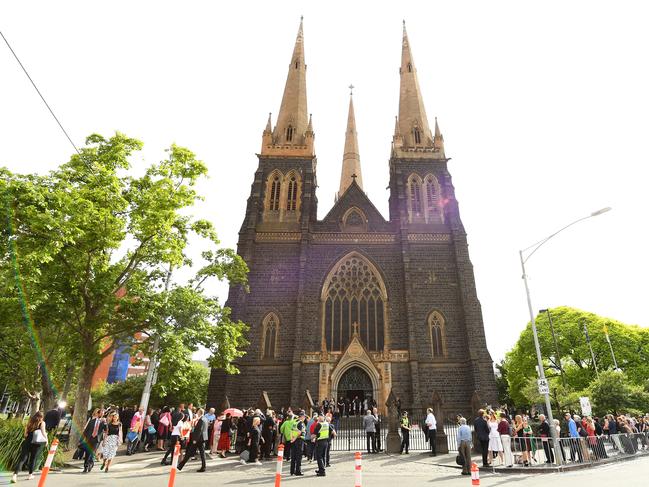 Members of the public attend the state funeral for Sisto Malaspina. Picture: Quinn Rooney/Getty