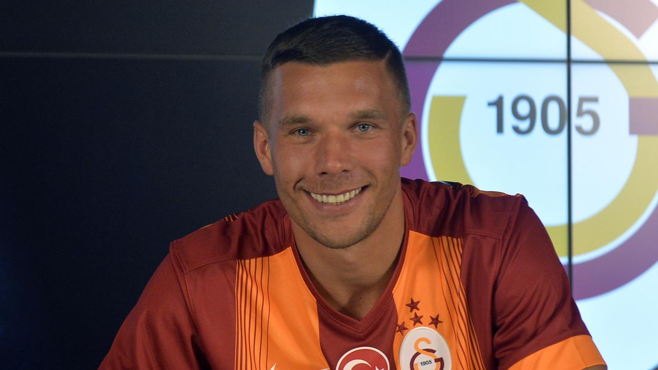 Lukas Podolski Galatasaray Herald Sun [ 720 x 1280 Pixel ]