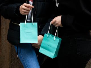 LVMH Bets It Can Restore Tiffany's Shine With $16 Billion Deal - WSJ