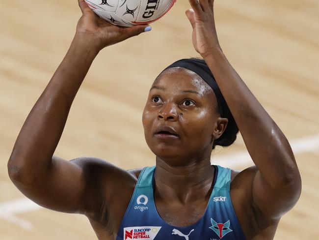 SYDNEY, AUSTRALIA – APRIL 22: Mwai Kumwenda of the Vixens shoots during the round six Super Netball match between NSW Swifts and Melbourne Vixens at Ken Rosewall Arena, on April 22, 2023, in Sydney, Australia. (Photo by Jenny Evans/Getty Images)