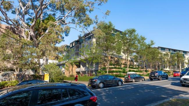 Artist's impressions of the proposed 130 unit development at Fisher Rd, Dee why.