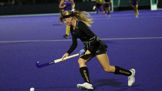 Gold Coast talent Aurora Kovacevich in action on the hockey field. She is set to compete for Labrador this season. Picture: Supplied.