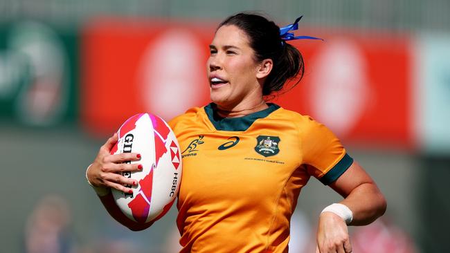 Charlotte Caslick of Australia add to her try-scoring tally after crossing in Dubai in the SVNS World Series round last December. Photo: Getty Images