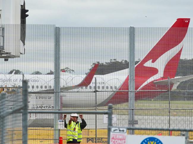 Qantas has dropped a huge sale. Picture: NewsWire / Luis Enrique Ascui