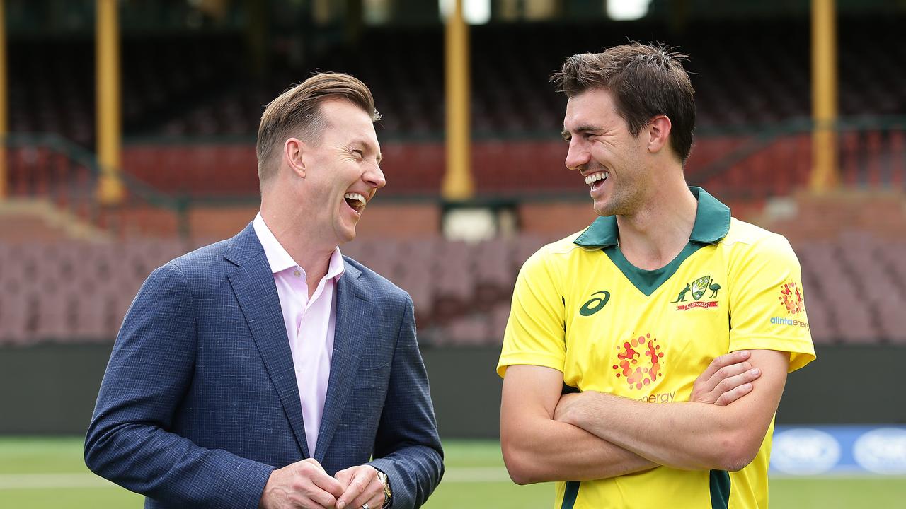 Brett Lee and Pat Cummins at the SCG. Picture: Brett Costello