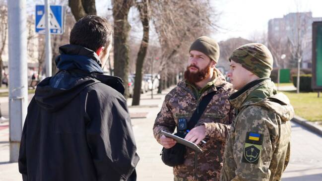 Short On Soldiers, Ukraine Considers Lowering Conscription Age | Gold ...