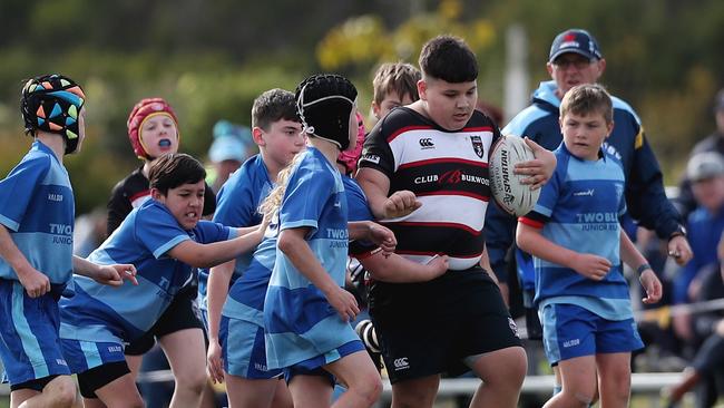 Parramatta v West Harbour play at the gala.