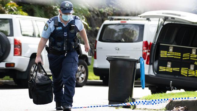 Police remained at the Newport crime scene on Thursday morning. Picture: NCA NewsWire / James Gourley