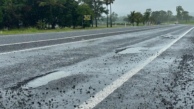 Potholes in Kuttabul on January 14 at 10.30am. Picture: Heidi Petith.