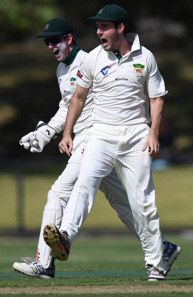 Matt Howard (right) during the 2017-18 grand final in which he played a starring role.