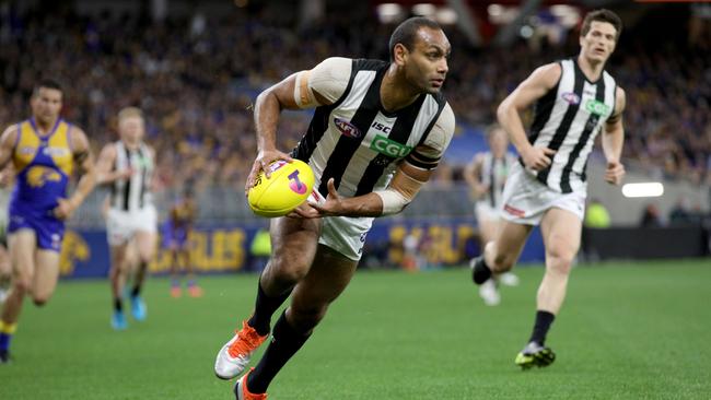 Travis Varcoe kicked an early goal for Collingwood. Picture: AAP Images