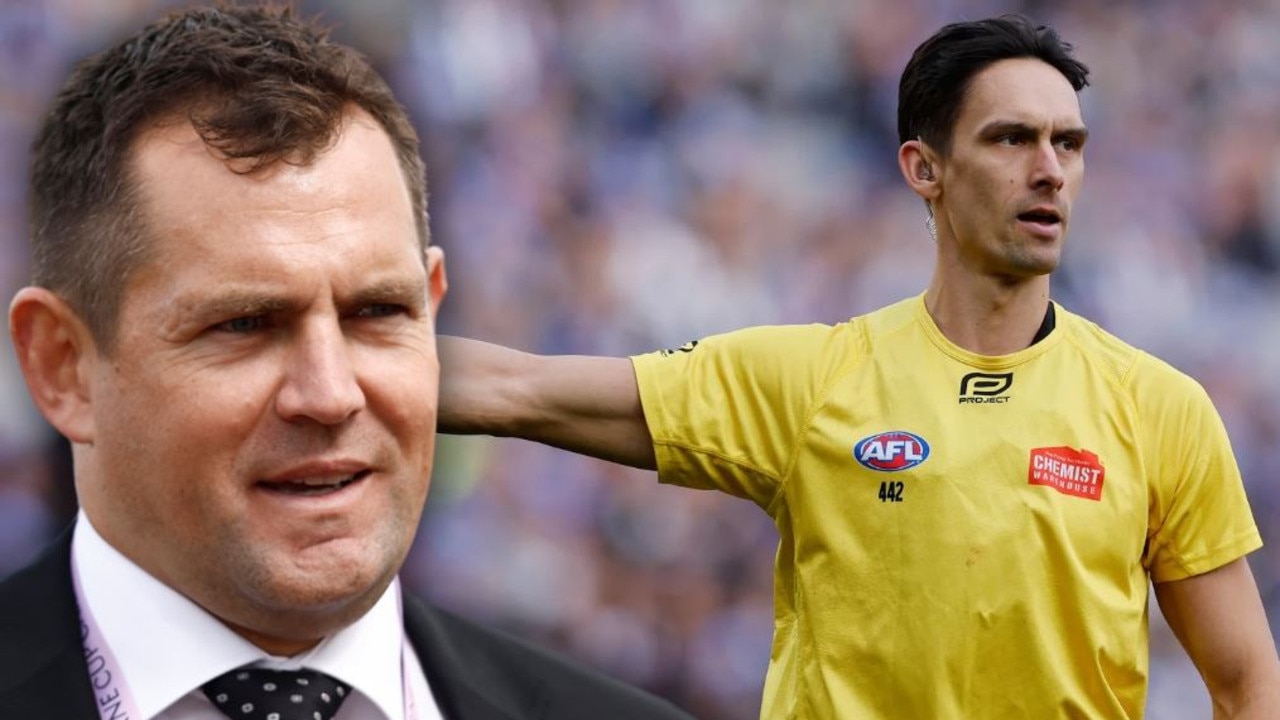 Umpires reportedly consider legal action against Ch 7 ex-AFL stars