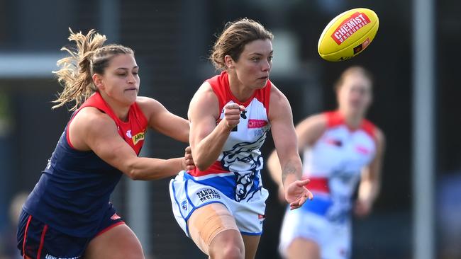 Ellie Blackburn fought hard in a losing cause. Picture: Quinn Rooney/Getty Images