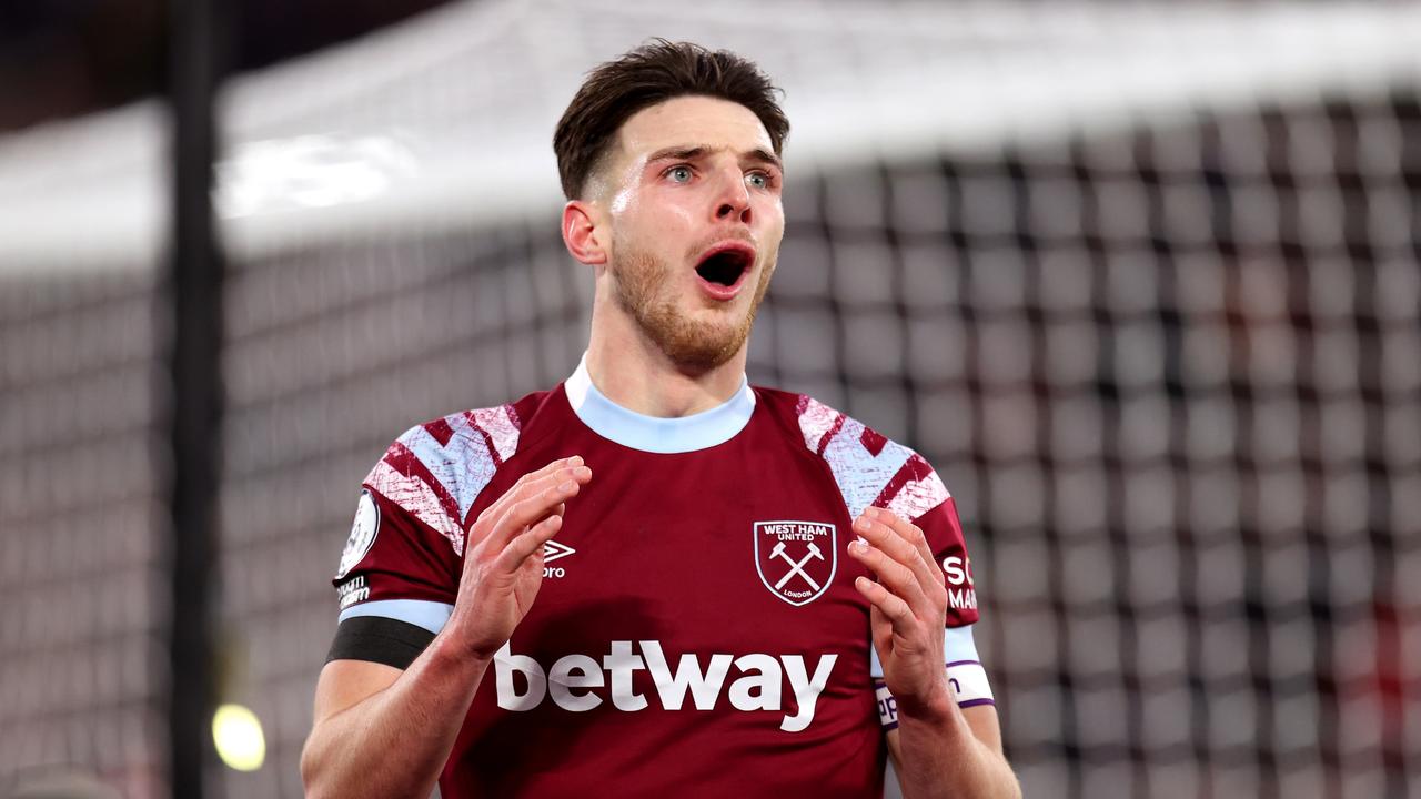 LONDON, ENGLAND - JANUARY 21: Declan Rice of West Ham United reacts during the Premier League match between West Ham United and Everton FC at London Stadium on January 21, 2023 in London, England. (Photo by Alex Pantling/Getty Images)