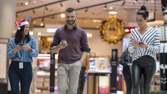 New links for customers will create easier access to The Glen Shopping Centre. Picture: Andy Brownbill