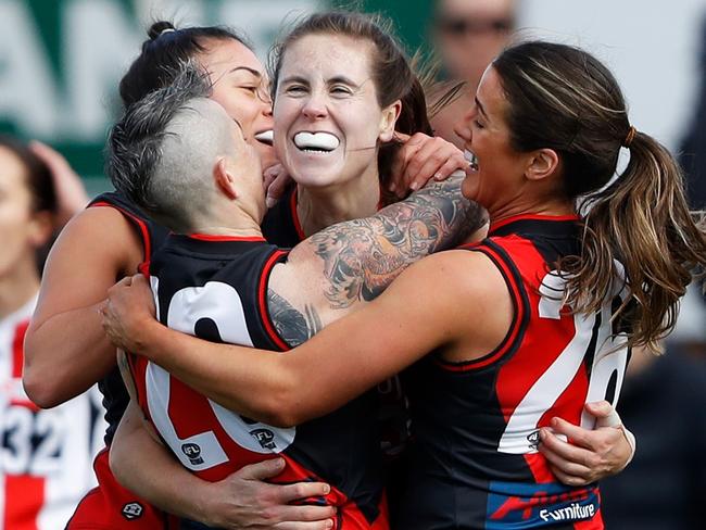 Full AFLW fixture as clubs challenge venue choice