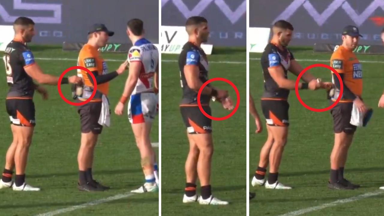 Wests Tigers’ Alex Twal pulls off perfect crime as hilarious ‘1-on-1 ...