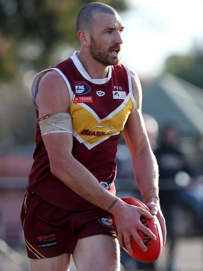 Darcy Barden on the run for Lower Plenty. Picture: George Sal