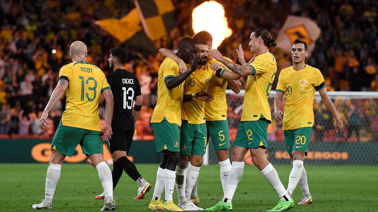 stunning-rocket-as-sloppy-socceroos-topple-nz-in-world-cup-farewell