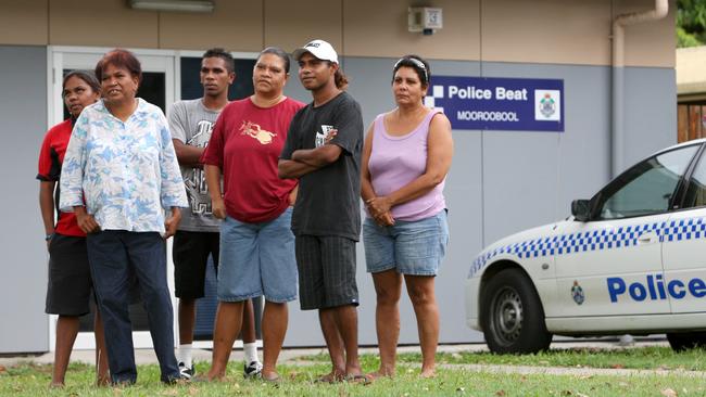 Myla Cedric, Glenice Underwood, Nymie Cedric, Gwenda Graham, Gavin Patterson and Margaret Friday in front of the Police Beat on Shang St, Mooroobool.