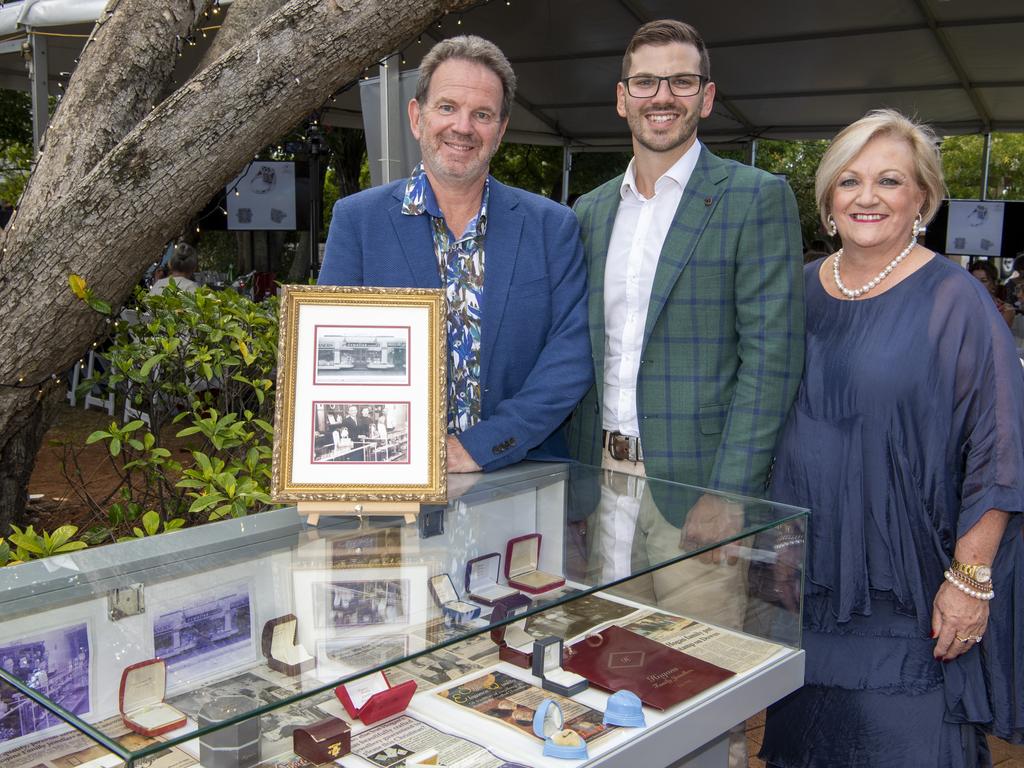 ( From left ) Paul, Lachlan and Rowena Hogan at the Hogans Family Jewellers Ladies Diamond Luncheon 2020, Gips restaurant. Friday. 16th Oct 2020