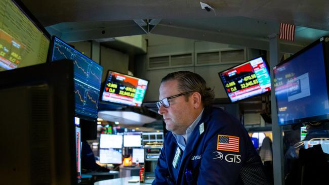 A trader on the floor of the NYSE last month. Jack D. Schwager says many of the strategies employed by top amateur traders mirror those of the best professionals. Picture: Michael Nagle/Bloomberg