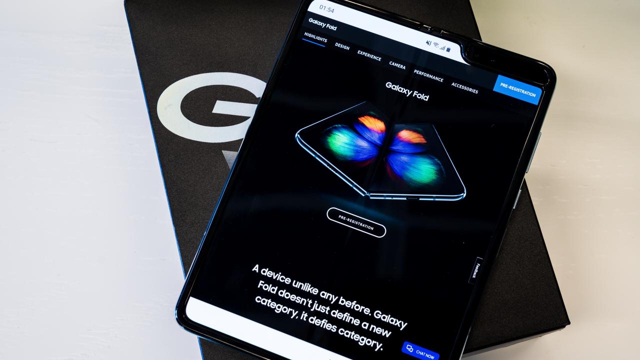 samsung galaxy fold phone