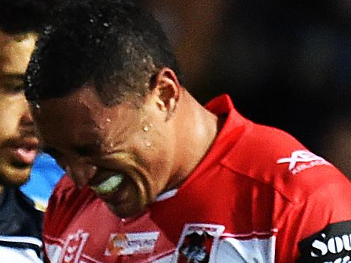 Round 1 game of the NRL Telstra Premiership between the North Queensland Cowboys v St George Illawarra Dragons from 1300 Smiles Stadium, Townsville.  Dragons Tyson Frizell in the hands of the trainer after colliding with Cowboys player Jordan Kahu.  Picture: Zak Simmonds