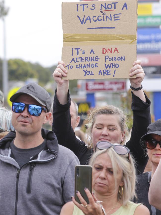 Protester rally against the rollout of the vaccine. Picture: Wayne Taylor