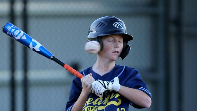 Deakin Blues played Guild-Lara in the under-14s. Picture: Mike Dugdale