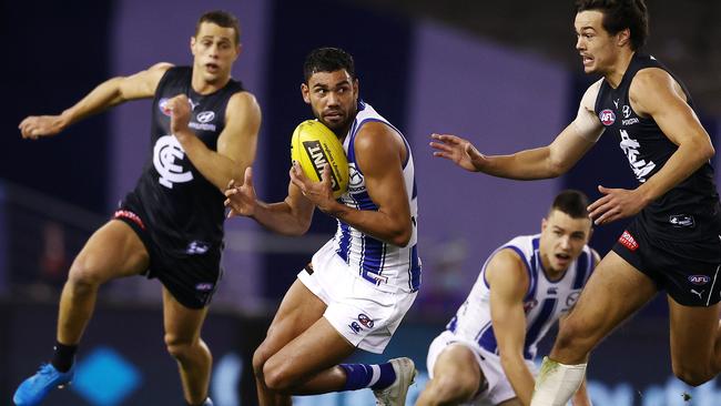 Tarryn Thomas leaves his Blues opponents behind. Picture: Michael Klein