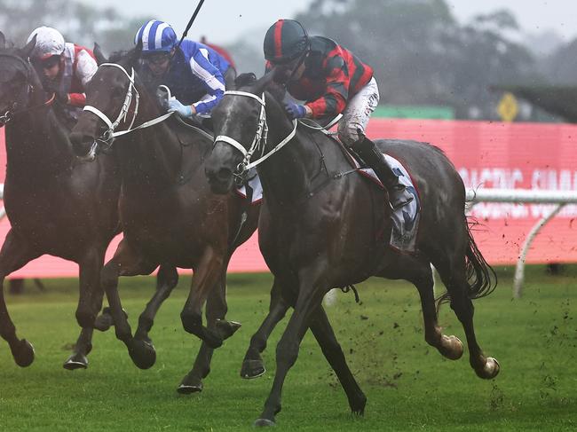 SYDNEY, AUSTRALIA - DECEMBER 07: Kerrin McEvoy riding Lenape Vibe wins Race 4 Precise Air during Sydney Racing at Rosehill Gardens on December 07, 2024 in Sydney, Australia. (Photo by Jeremy Ng/Getty Images)